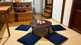 １階フローリング→ちゃぶ台