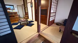１階フローリング→ちゃぶ台